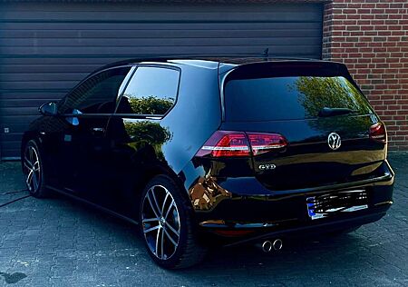 VW Golf Volkswagen GTD GTD BlueMotion Technology