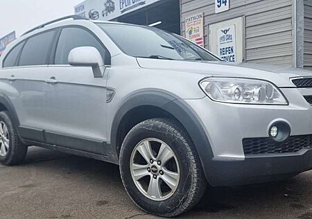 Chevrolet Captiva 2.4 LS 2WD MIT LPG Neu TÜV