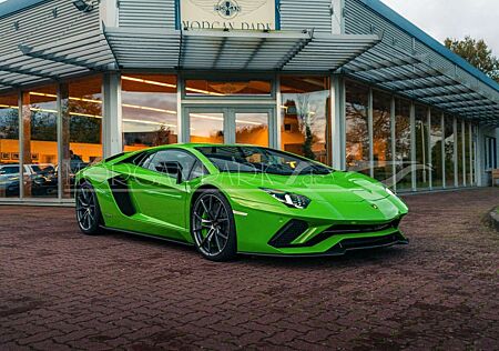 Lamborghini Aventador S *Verde Mantis* + EXTENDET WARRANTY +