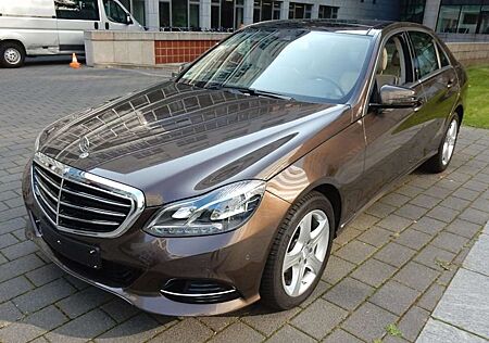 Mercedes-Benz E 220 E-220D BLUETEC-n. Vollausst-9G-TRONIC-Standhzg.