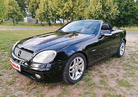 Mercedes-Benz SLK 200 "Final Edition" aufwendig restauriert