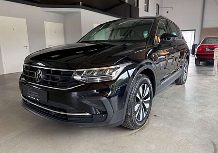 VW Tiguan Volkswagen 2.0 TDI Move LED/ACC/AHK/Navi/SHZ