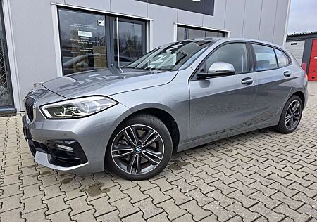 BMW 120 i Sport Line AUT NAVI PDC SZH LED 14.608km