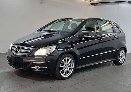 Mercedes-Benz B 180 SPORT PAKET Edition 1.Hand TÜV 05/2027"