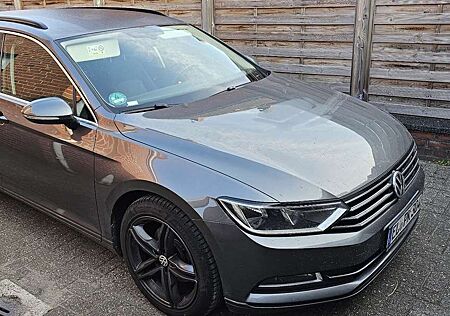 VW Passat Volkswagen 2.0 TDI (BlueMotion Technology) Comfortline