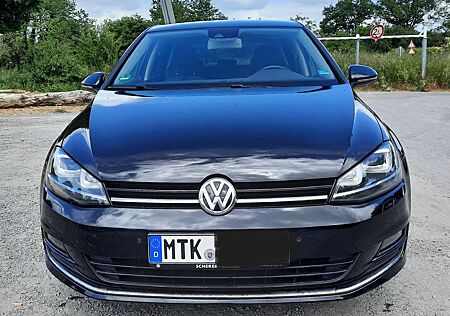 VW Golf Volkswagen 2.0 TDI BlueMotion Technology Allstar