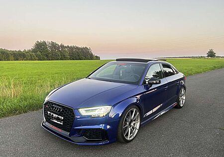 Audi RS3 Limousine S tronic