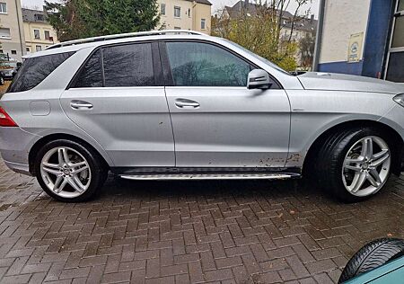 Mercedes-Benz ML 350 BlueTEC 4MATIC 7G-TRONIC
