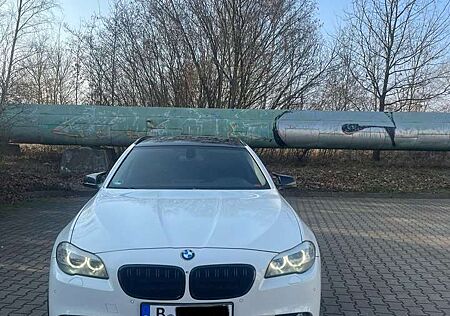 BMW 525d 525 Touring Sport-Aut.