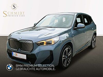 BMW iX1 eDrive20 M Sportpaket DAB LED Komfortzg.