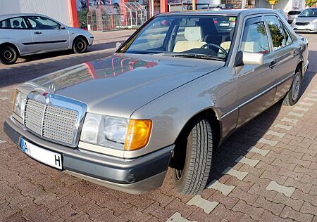 Mercedes-Benz E 200 E-Klasse D * HU 3/26 *H-Zulassung*Gutachten Note 2