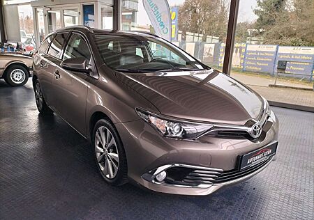 Toyota Auris Touring Sports Executive