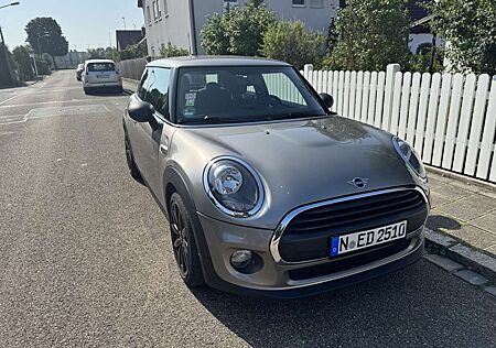 Mini ONE Blackyard