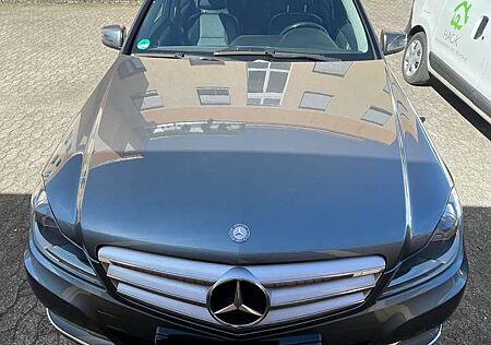 Mercedes-Benz C 200 CGI Automatik BlueEFFICIENCY Avantgarde