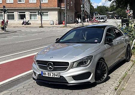 Mercedes-Benz CLA 180 7G-DCT AMG Line