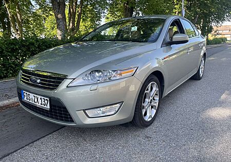 Ford Mondeo Ghia 2.3 Automatik Rentnerfahrzeug