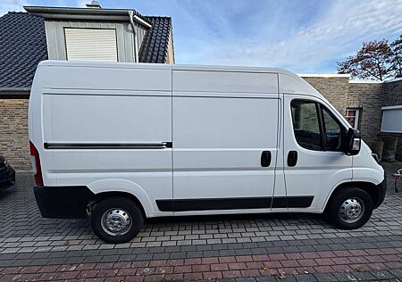 Peugeot Boxer L2H2 Pro Avantage Edition