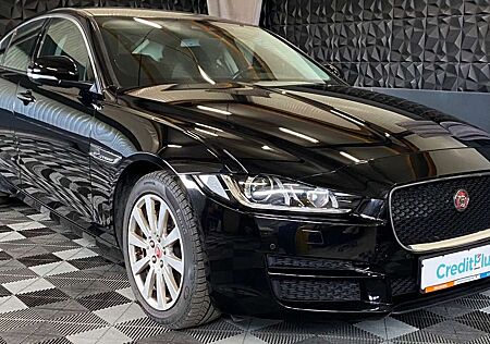 Jaguar XE Pure, Xenon, Kamera, Bluetooth, Automatik