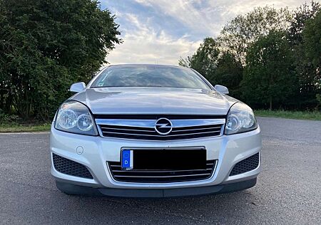 Opel Astra Caravan Diesel 1.7 CDTI DPF Edition 111 Jahre