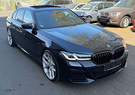 BMW 550 i xDrive~FACELIFT~H&K~LED~SOFTCLOSE~APPLE