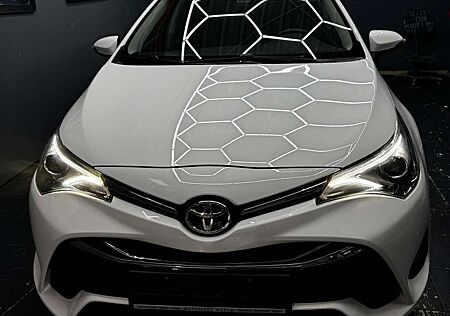 Toyota Avensis Erst 45000 Automatik TÜV neu top