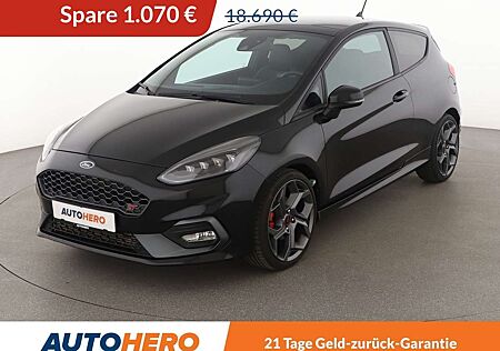 Ford Fiesta 1.5 EcoBoost ST*NAVI*LED*PDC*SHZ*SPUR*PANO*