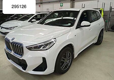 BMW iX1 30 xDr M Sport WIDESCREEN/LED/DAB/18"
