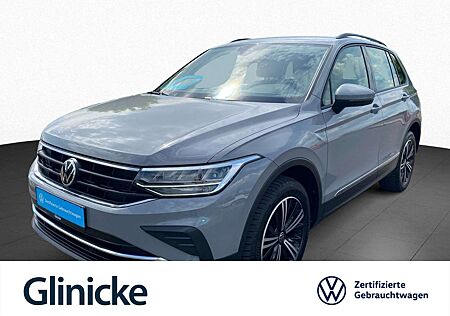 VW Tiguan Volkswagen 2.0 TDI DSG Life 4Motion AHK Standh. ACC