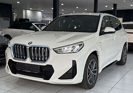 BMW iX1 30 xDrive*M-PAKET*KAMERA*LED-SCHW*SHZ*ALCANT