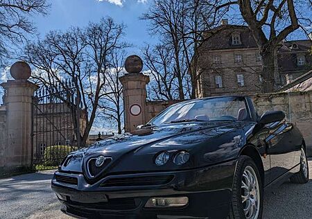 Alfa Romeo Spider 2.0 Twin Spark L