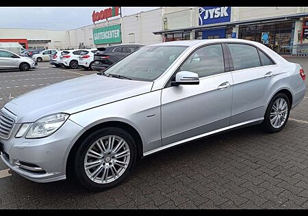 Mercedes-Benz E 350 4Matic BlueEFFICIENCY 7G-TRONIC Elegance