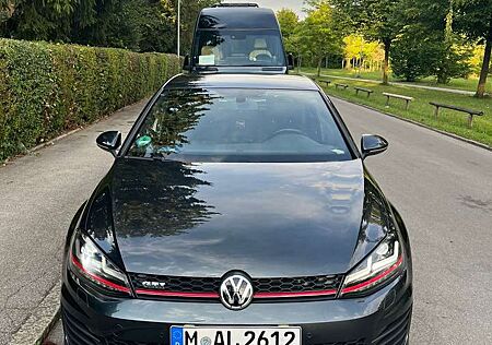 VW Golf GTI Volkswagen Performance BlueMotion Technology