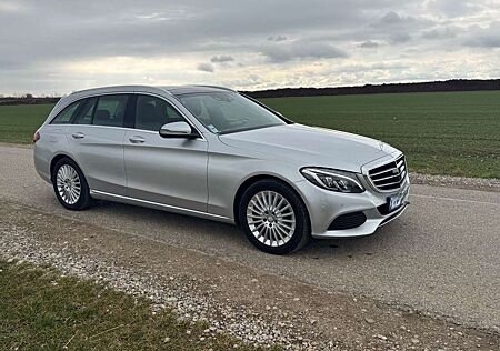 Mercedes-Benz C 250 d T AUT 4-Matic Panorama LF LED AHK TOP !