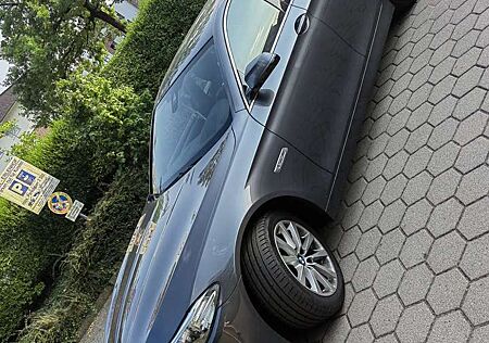 BMW 530d 530 xDrive Touring Aut. Luxury Line