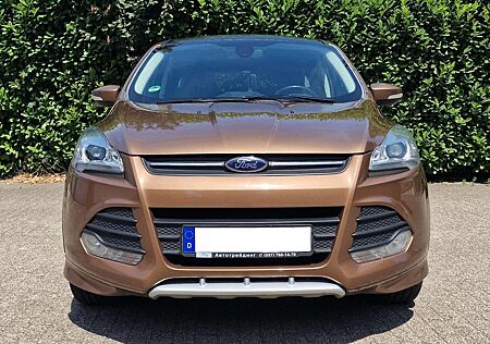 Ford Kuga 2.0 TDCi 4x4 Aut. Titanium