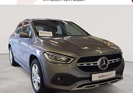 Mercedes-Benz GLA 200 4Matic 8G- Style BusiP MBUX KAM