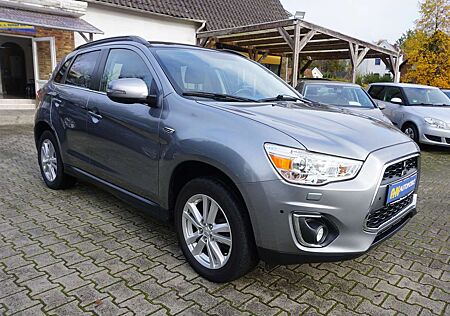 Mitsubishi ASX Intense 4WD /KLIMA/EURO5/1.HAND/PAN.DACH/KAMERA/