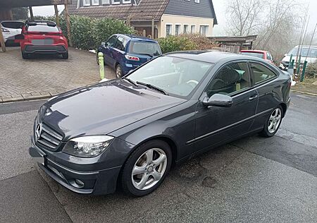 Mercedes-Benz CLC AUTOMATIK, LEDER, SCHECKHEFT GEPFLEGT