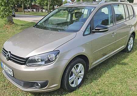 VW Touran Volkswagen 1.4 TSI DSG Comfortline