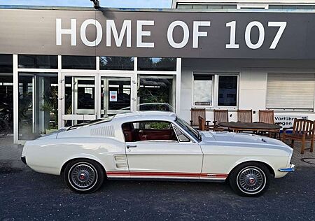 Ford Mustang Fastback GTA 6390 ccm Big Block