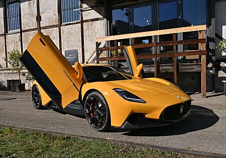 Maserati MC20 /Außen-Carbon Paket/Lift/Sonos/Sonderleasing