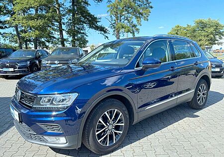 VW Tiguan Volkswagen Comfortline AUTO.*NAVI*CAM*AHK