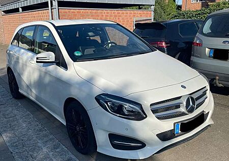 Mercedes-Benz B 180 CDI / d (246.212)