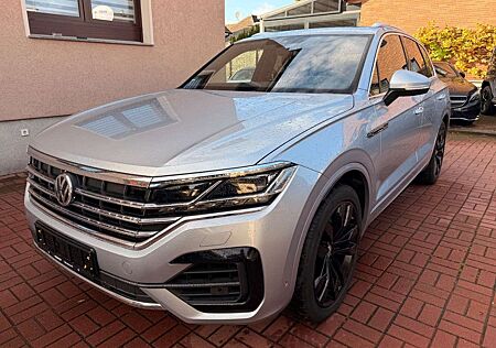 VW Touareg Volkswagen 3.0 TDi R-Line 4Motion VOLL+PANO+MASSAGE