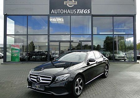 Mercedes-Benz E 220 E220 AVANTGARDE 1.HAND 9G AUTOMATIK STANDHEIZUNG