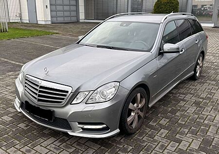 Mercedes-Benz E 300 T CDI DPF BlueEFFICIENCY 7G-TRONIC Avantgarde