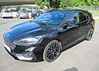 Ford Focus Turnier ST Performance AHK LED Leder 19 Zo