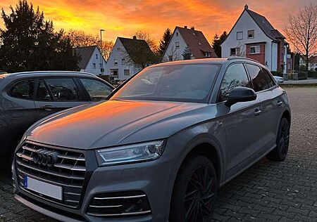 Audi Q5 quattro S line