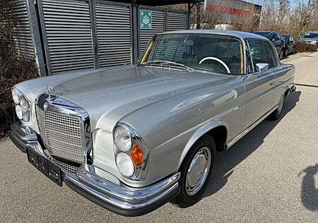 Mercedes-Benz 280 SE 3.5