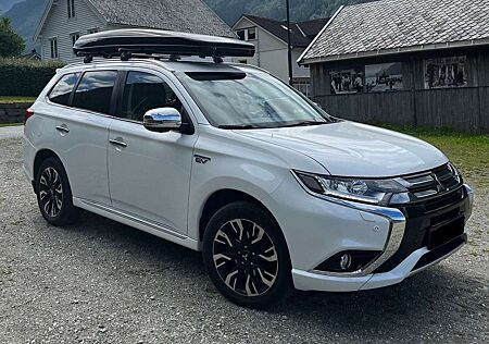 Mitsubishi Outlander 2.0 4WD Plug-In Hybrid